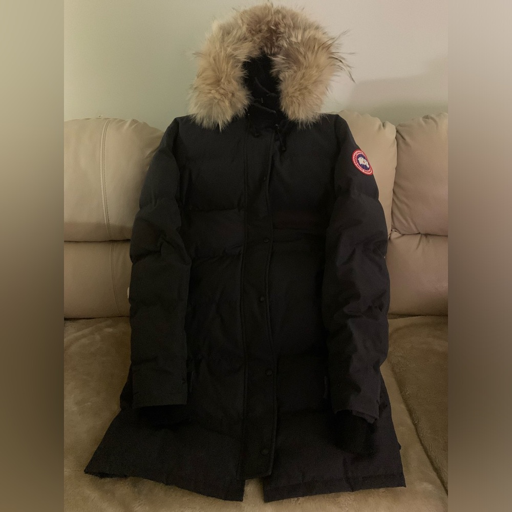 Canada Goose Shelburne XL Navy Marine Parka with Fur Hood